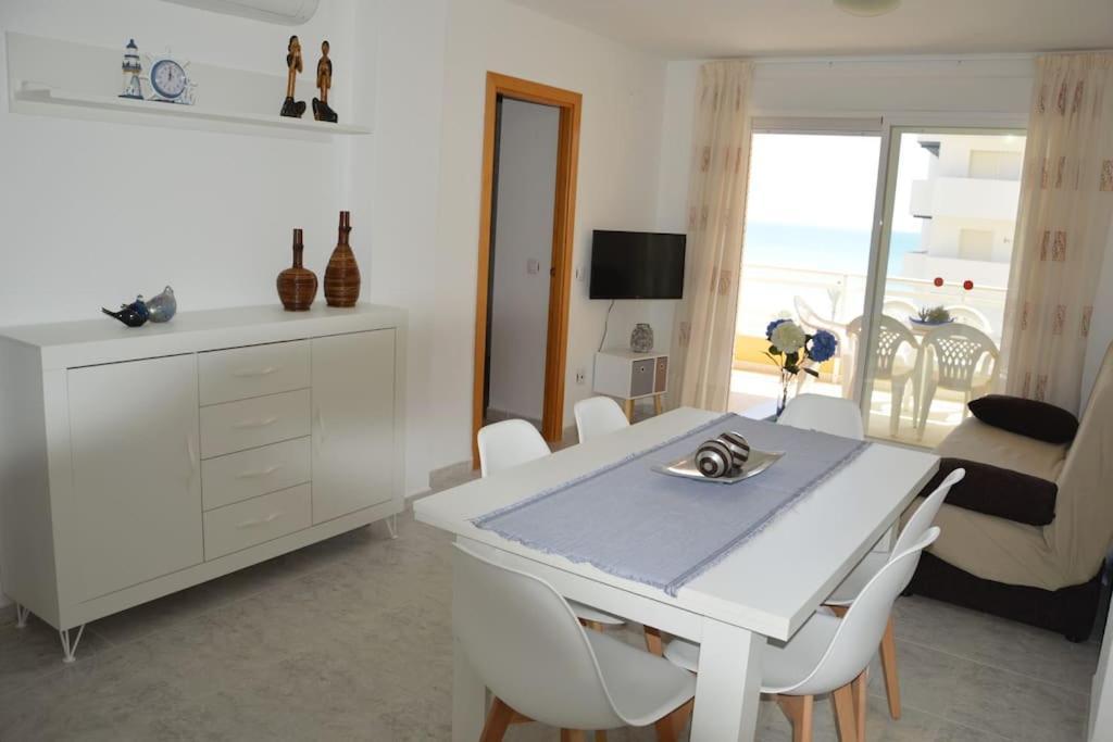 Apartamento Centrico En La Playa Con Piscina. Peniscola Luaran gambar