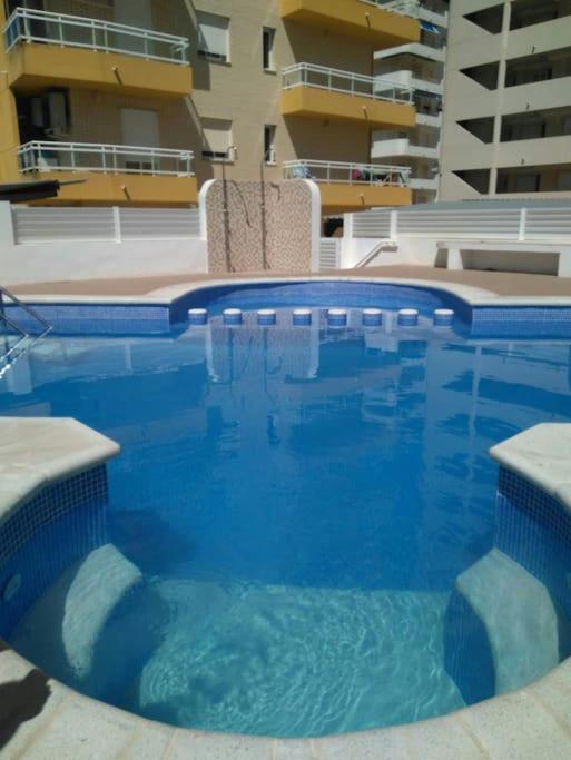 Apartamento Centrico En La Playa Con Piscina. Peniscola Luaran gambar