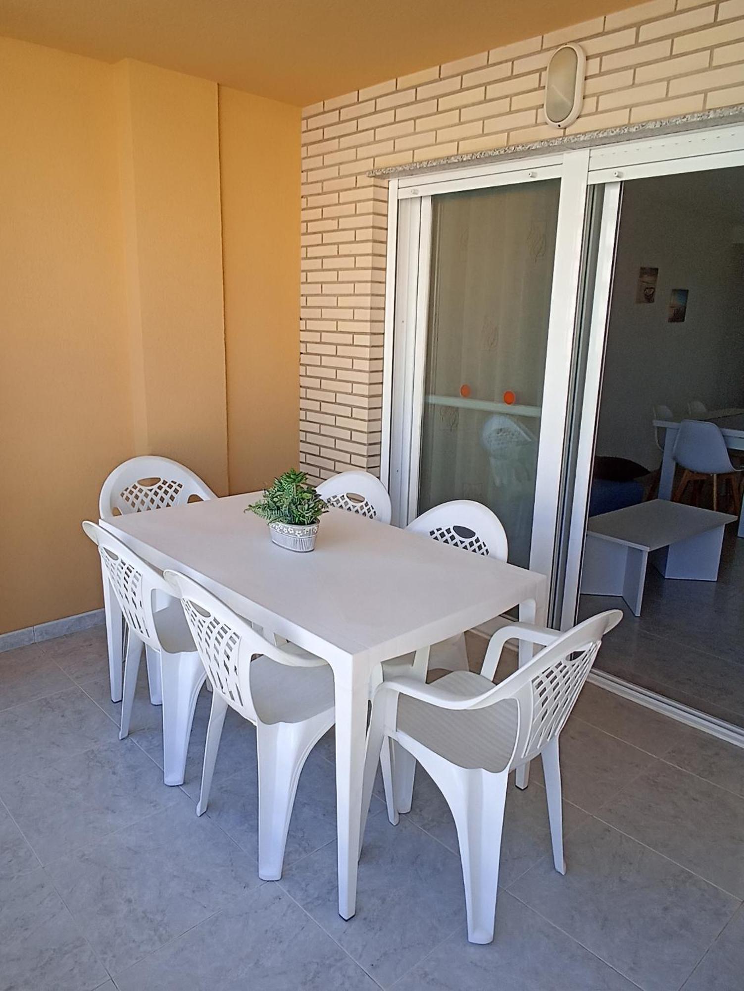 Apartamento Centrico En La Playa Con Piscina. Peniscola Luaran gambar