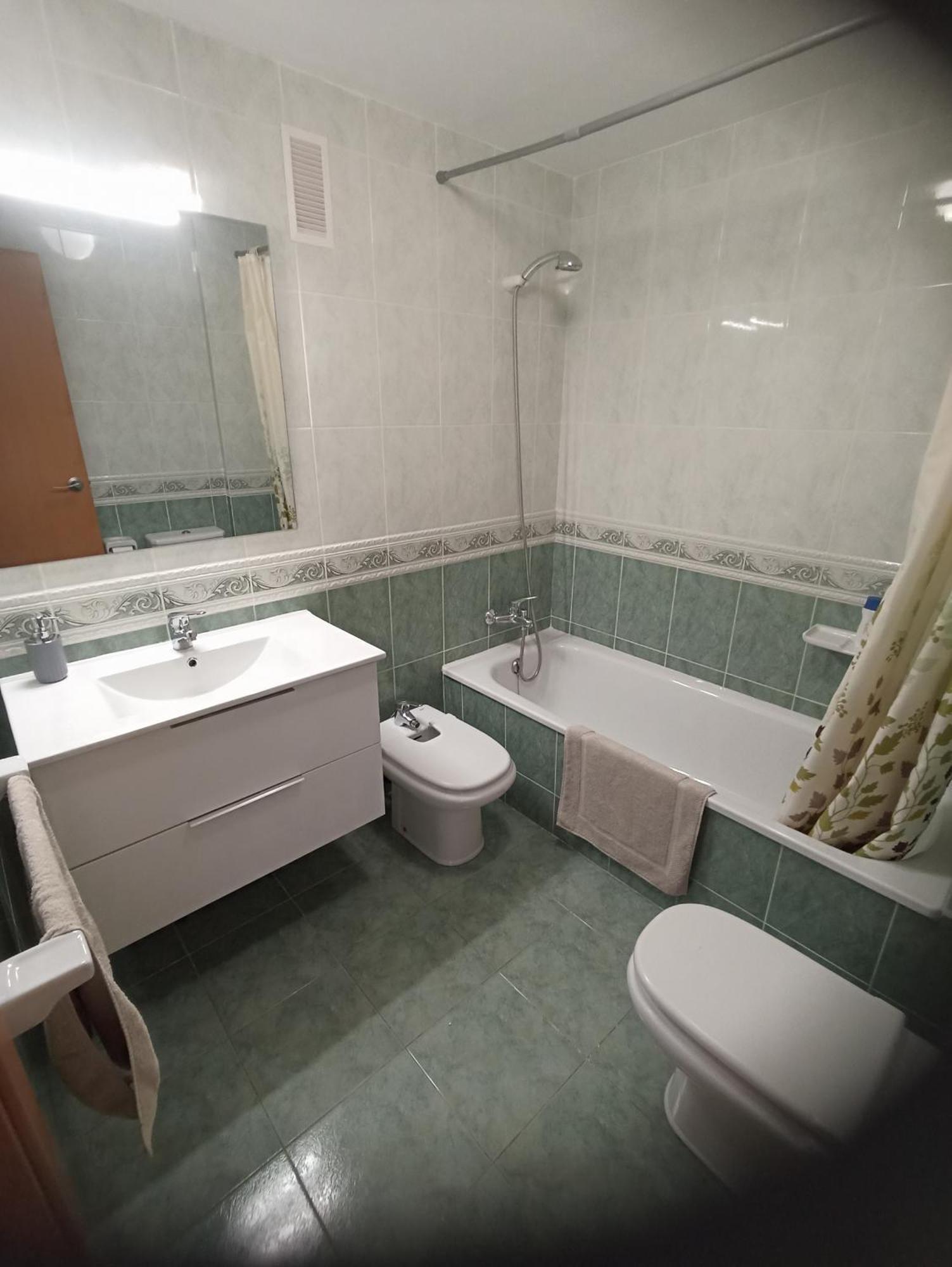 Apartamento Centrico En La Playa Con Piscina. Peniscola Luaran gambar